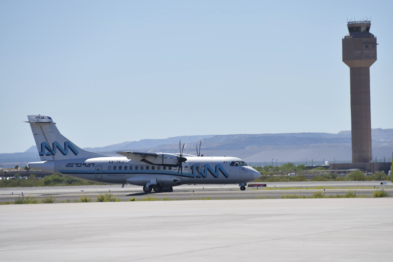 Arrival of Aeromar Flight Marks Return of International Airline Service at  TUS / Fly Tucson